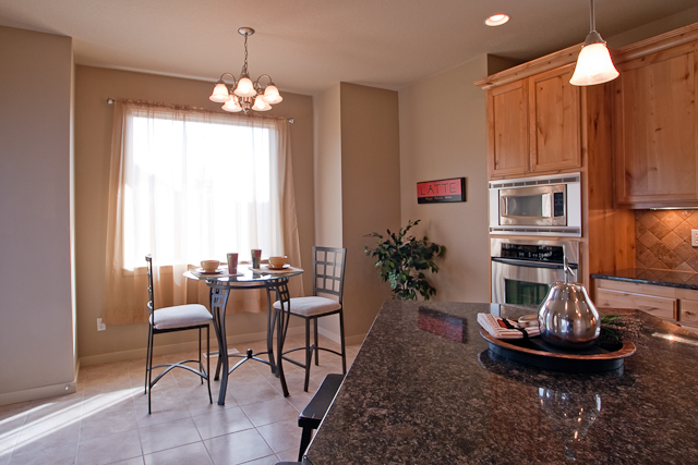 kitchen staged by Creative Concepts - Home Staging and Contracting