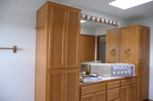 What can be done to improve the look of this bathroom? What can be done to improve the look of this bathroom?